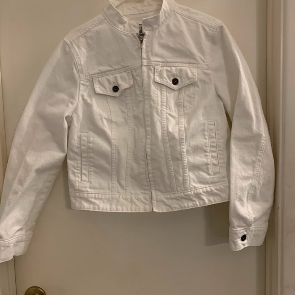 White Denim Zip Front Jacket. XL